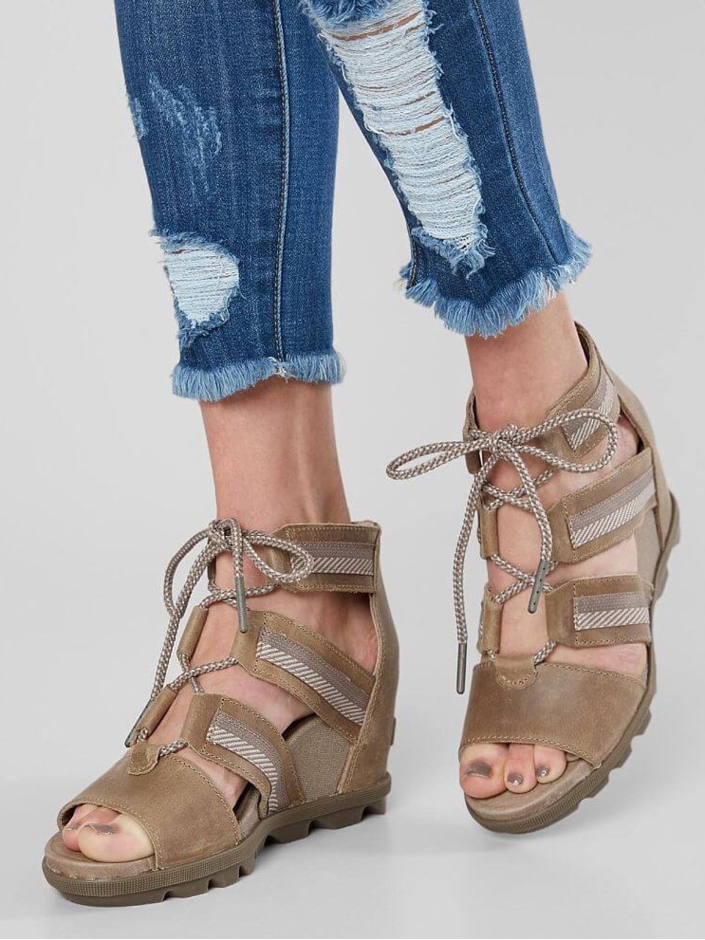 Sorel Joanie II Lace sandals. Ash brown
 Strappy Lace-Up Wedge Sandals,9.5